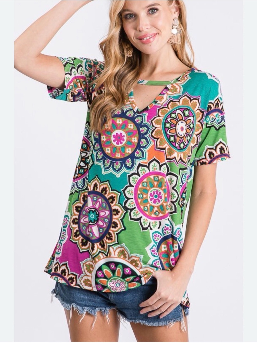 Heimish USA mandala floral print v-neck boho bold chic tunic size 3X. - Picture 2 of 7